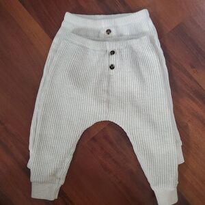 5/$30 Old Navy Waffle Knit Jogger Pants | Set of 2 | 12–18M | Neutral Colors